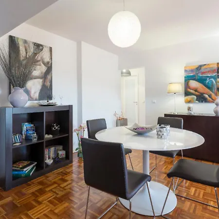 Apartment Your With A Smile *